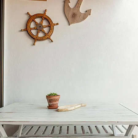 Beach With Terrace Ideal For Digital Nomads Lejlighed